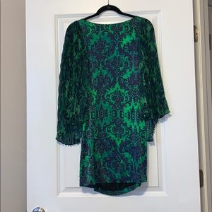Alice and Olivia fan sleeve dress